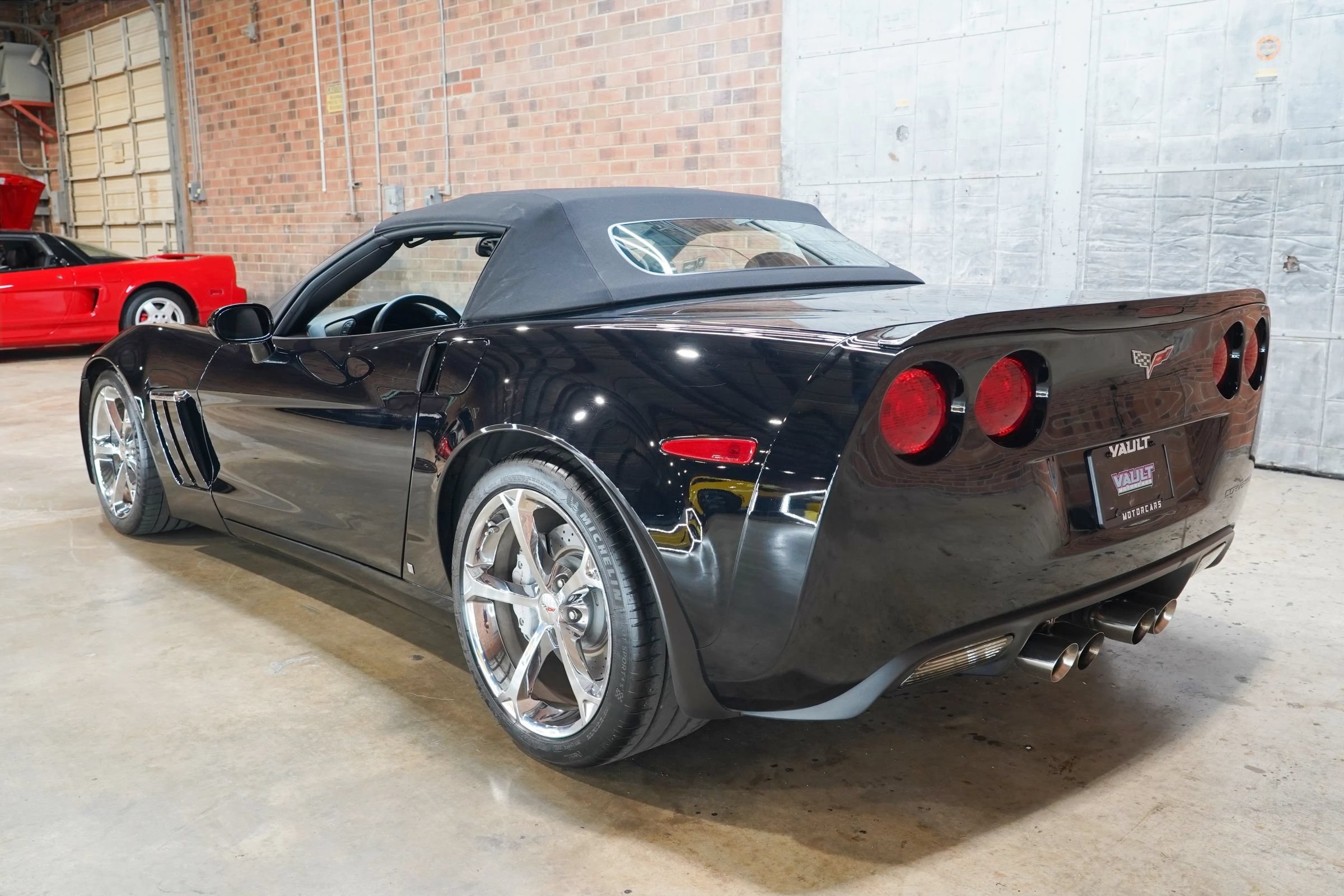 Used 2011 Chevrolet Corvette Grand Sport w/ Preferred Equipment Group RWD image 9
