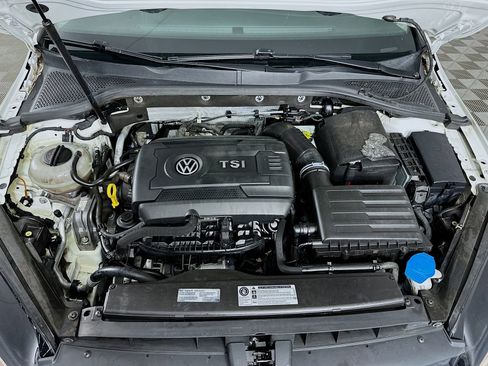 Used 2016 Volkswagen Golf S FWD image 28