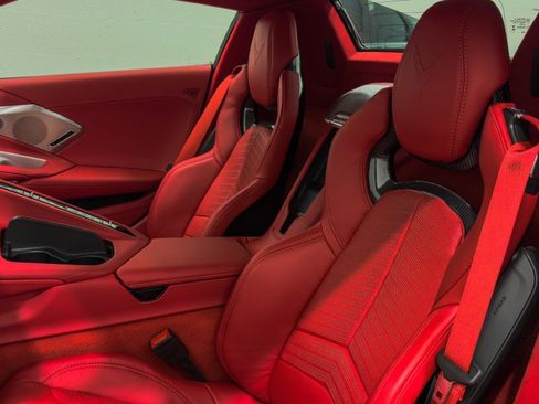 Used 2024 Chevrolet Corvette Stingray Premium Conv w/ Z51 Performance Package image 19