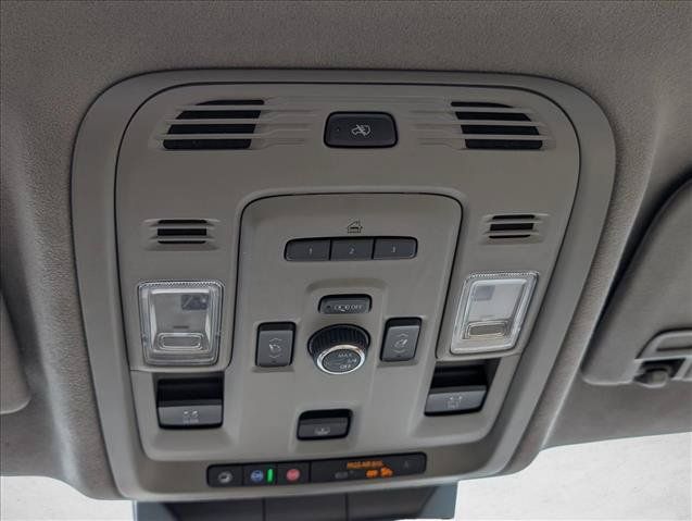 Used 2023 Cadillac Escalade Sport Platinum w/ LPO, ONYX Package AWD/4WD image 24