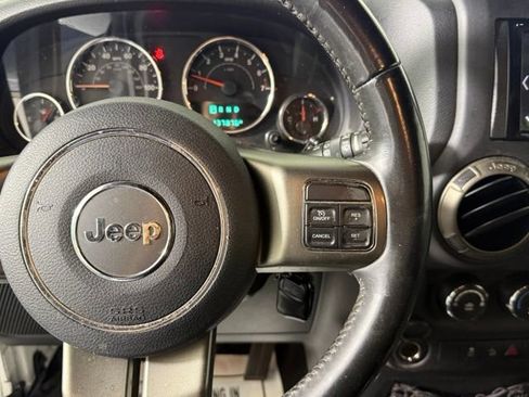 Used 2018 Jeep Wrangler Unlimited Sport AWD/4WD image 31