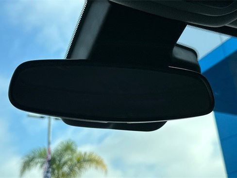 Certified 2022 Chevrolet Bolt EUV LT w/ Comfort Package image 22