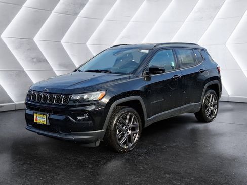 New 2026 Jeep Compass Limited image 2