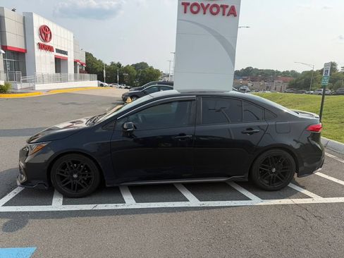 Used 2022 Toyota Corolla SE w/ Carpet Mat Package (TMS) FWD image 7