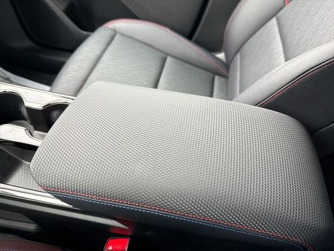 Used 2025 Chevrolet Equinox RS w/ Safety and Technology Package image 21