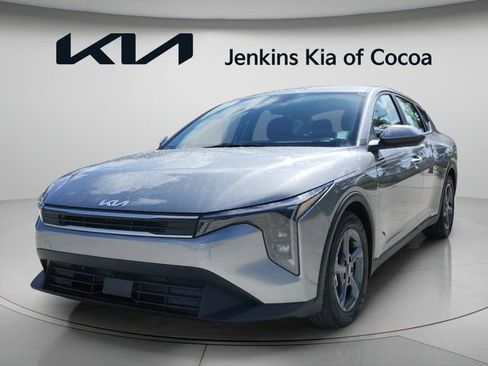 New 2026 Kia K4 FWD image 11