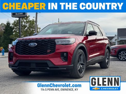 Used 2025 Ford Explorer ST AWD/4WD image 1