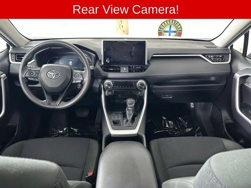 Used 2025 Toyota RAV4 LE AWD/4WD image 6