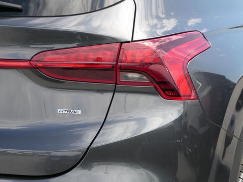 Used 2023 Hyundai Santa Fe SE AWD/4WD image 3
