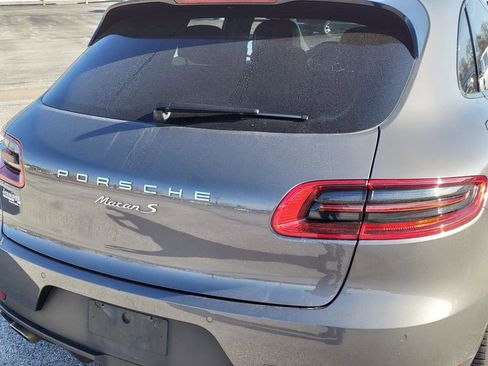 Used 2016 Porsche Macan S image 24