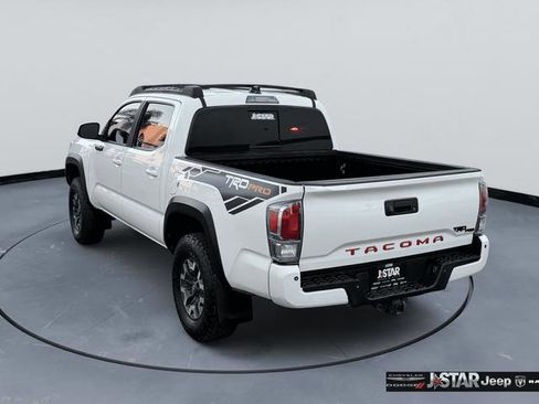 Used 2021 Toyota Tacoma TRD Off-Road w/ Technology Package AWD/4WD image 7