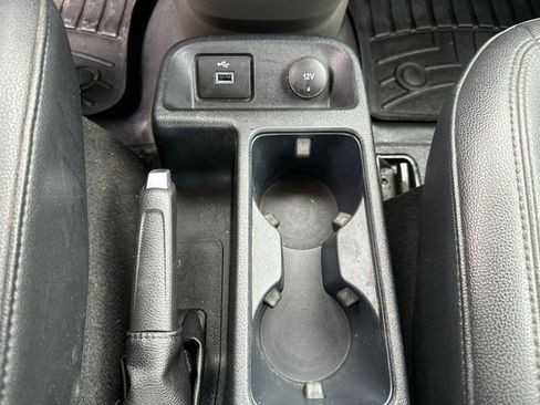 Used 2023 Ford Transit Connect XL image 30