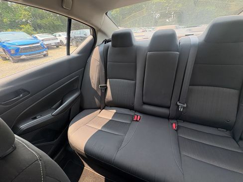 Used 2025 Nissan Altima 2.5 SV FWD image 37