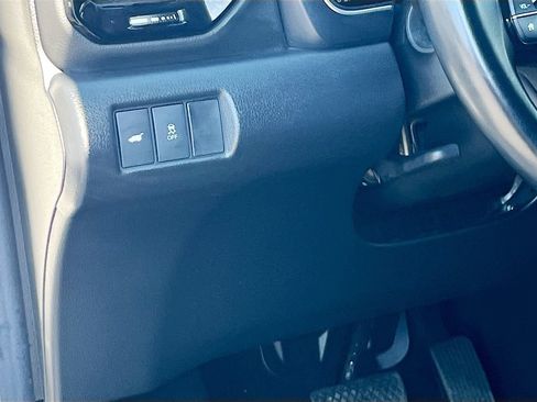 Used 2025 Honda Pilot Touring image 10
