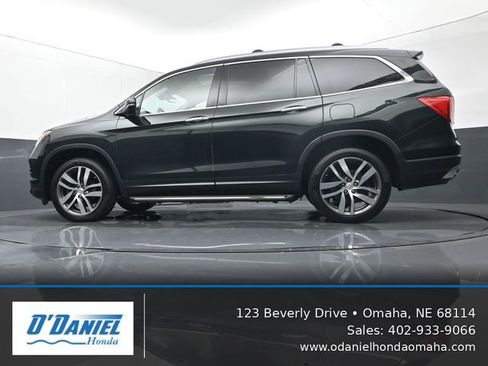 Used 2017 Honda Pilot Elite image 10