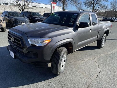 Certified 2021 Toyota Tacoma SR image 3