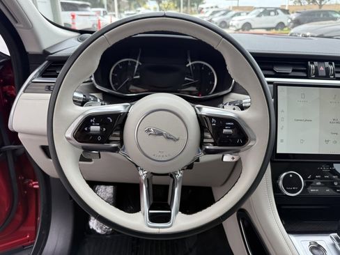 Used 2022 Jaguar F-PACE S image 19