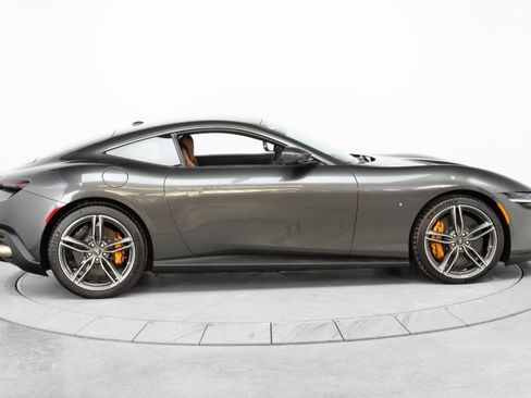 Certified 2024 Ferrari Roma image 8