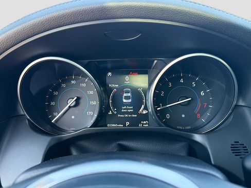 Used 2018 Jaguar XF Prestige image 37