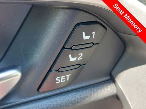 Certified 2022 Toyota RAV4 XLE Premium AWD/4WD image 21