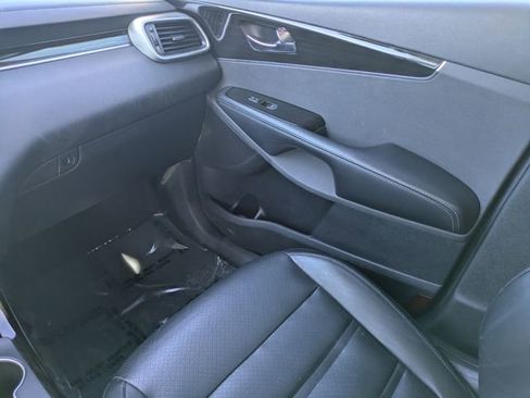 Used 2020 Kia Sorento EX image 14