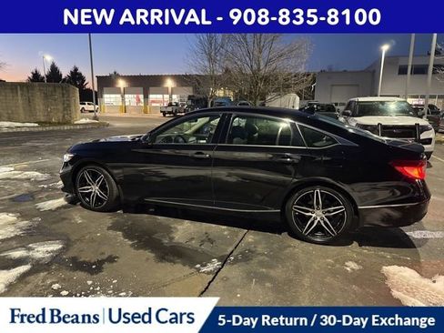 Used 2022 Honda Accord Touring image 9