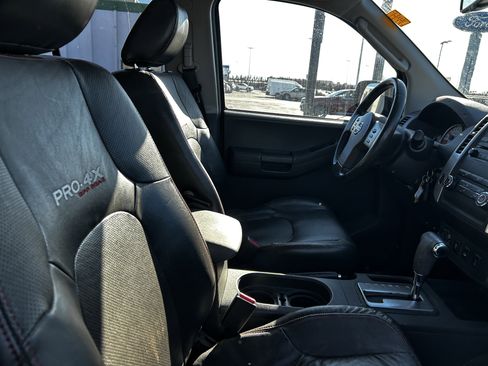 Used 2012 Nissan Xterra PRO-4X w/ Pro-4x Leather Pkg image 12