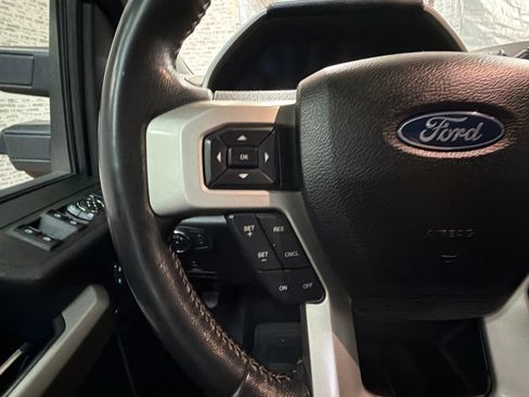 Used 2018 Ford F250 Lariat w/ Tow Technology Bundle AWD/4WD image 17