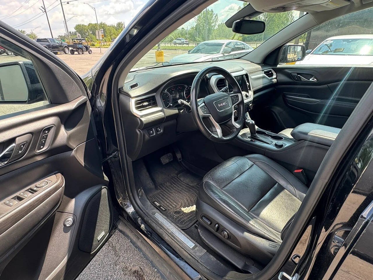 Used 2018 GMC Acadia SLT AWD/4WD image 6