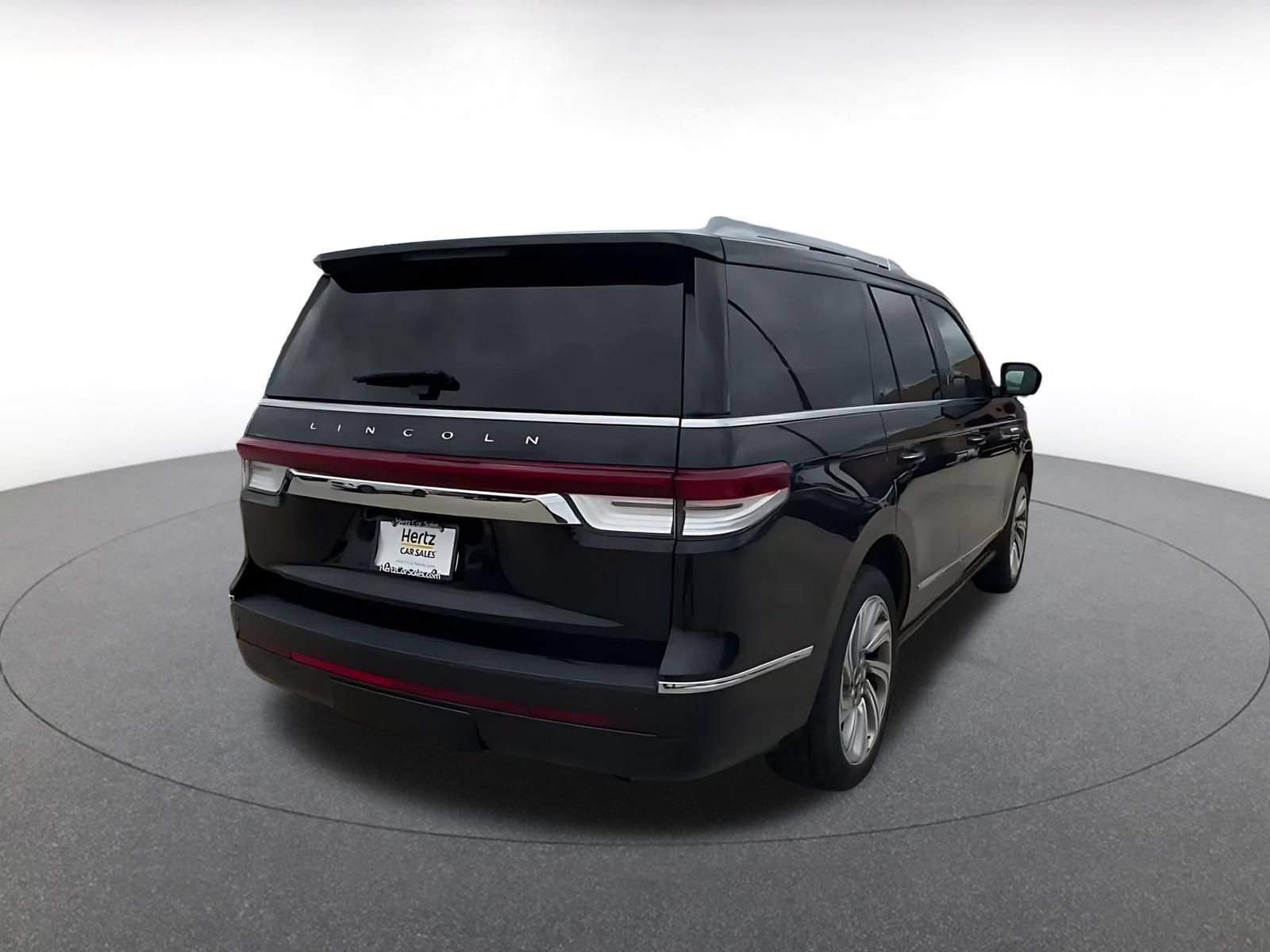 Used 2022 Lincoln Navigator Reserve RWD image 14