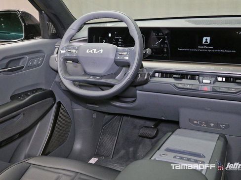 New 2026 Kia EV9 Land w/ Nightfall Edition Package image 5