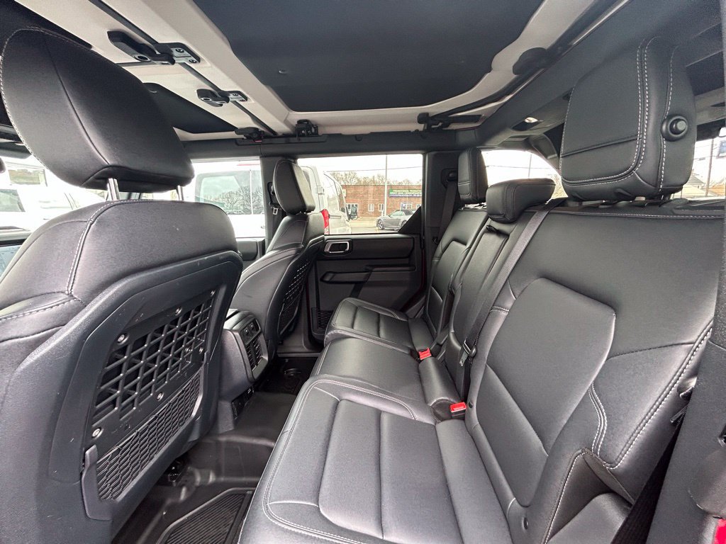 Used 2025 Ford Bronco Badlands AWD/4WD image 23