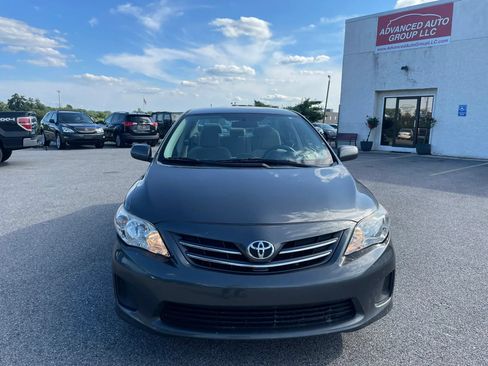 Used 2013 Toyota Corolla LE FWD image 2