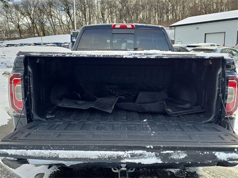 Used 2017 GMC Sierra 1500 SLT w/ SLT Premium Package image 6