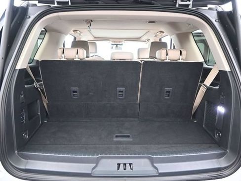Used 2024 Ford Expedition XLT RWD image 15