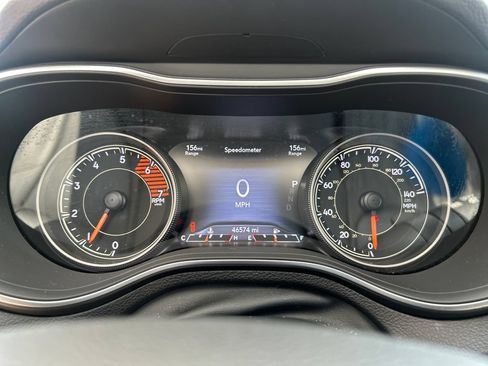 Used 2022 Jeep Cherokee Latitude Lux AWD/4WD image 17