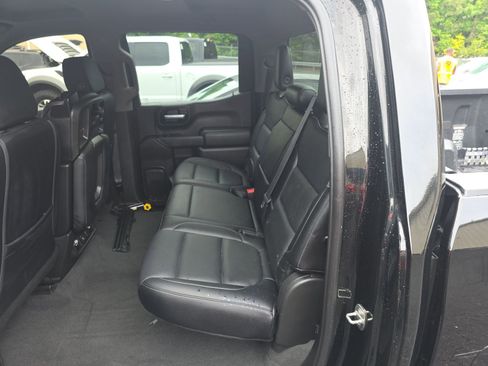Used 2021 Chevrolet Silverado 1500 LT RWD image 17