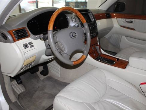 Used 2003 Lexus LS 430 image 18