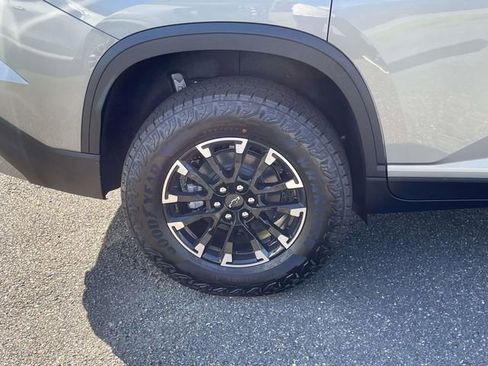 New 2026 Chevrolet Traverse Z71 w/ Driver Confidence Package image 9