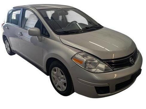 Used 2011 Nissan Versa 1.8 S FWD image 8