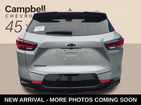 Used 2025 Chevrolet Blazer RS FWD image 4