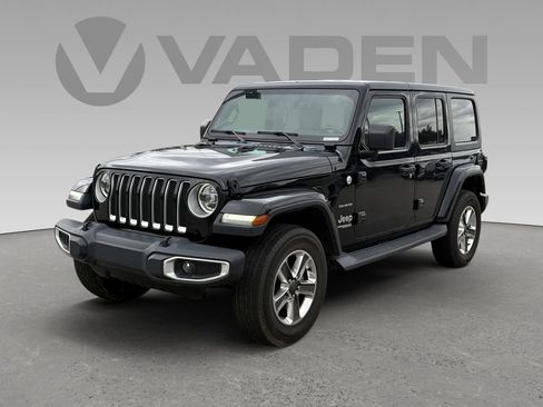 Used 2019 Jeep Wrangler Unlimited Sahara AWD/4WD image 25