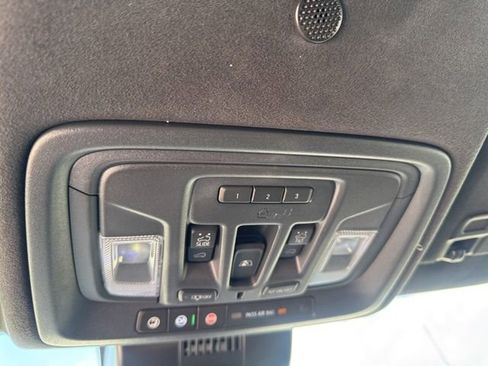 Used 2025 GMC Sierra 2500 Denali Ultimate w/ Max Trailering Package AWD/4WD image 23