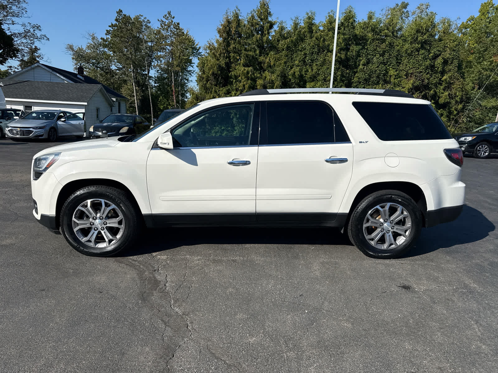Used 2013 GMC Acadia SLT w/ Technology Package AWD/4WD image 6