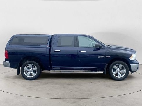 Used 2017 RAM 1500 Classic SLT w/ SLT Plus D←cor Group AWD/4WD image 4