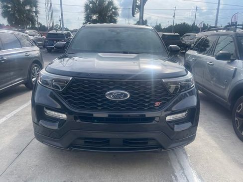 Used 2020 Ford Explorer ST AWD/4WD image 2