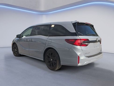 Used 2025 Honda Odyssey Sport-L image 4