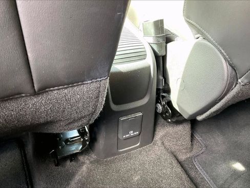 Certified 2022 Buick Encore Preferred w/ Safety Package image 32