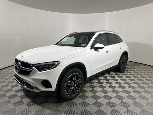 Used 2026 Mercedes-Benz GLC 300 4MATIC image 3