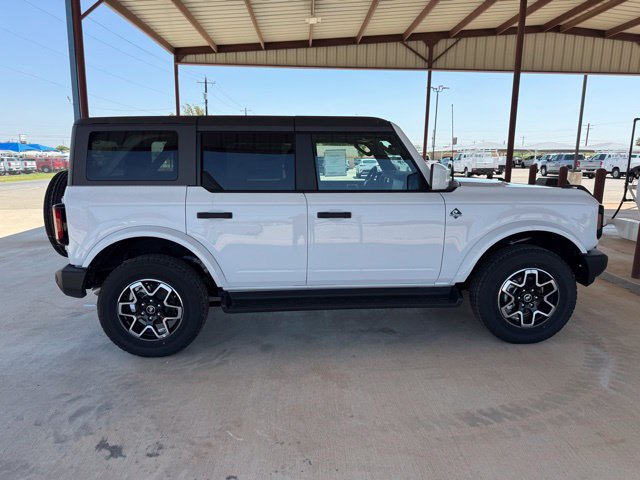 New 2026 Ford Bronco Outer Banks AWD/4WD image 9